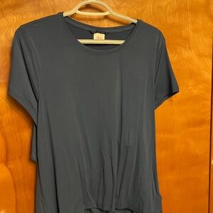 ATHLETA. BLUE AIR OUT CINCH TEE. SIZE LARGE. SHORT SLEEVE. ANTI-ODOR. BRAND NEW